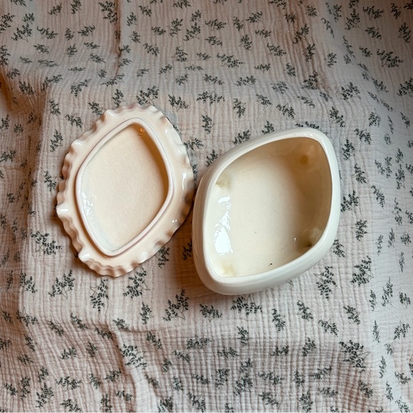 Antique Cherub Trinket Dish/Pill Box - Picture 4 of 5